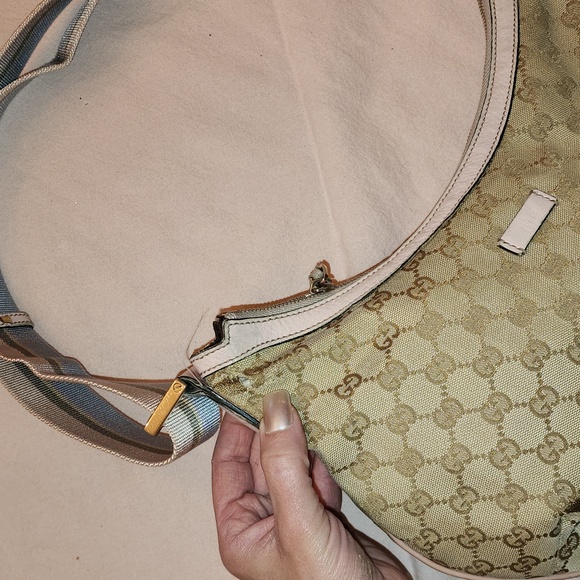 Gucci Monogram Bag - Picture 10 of 16